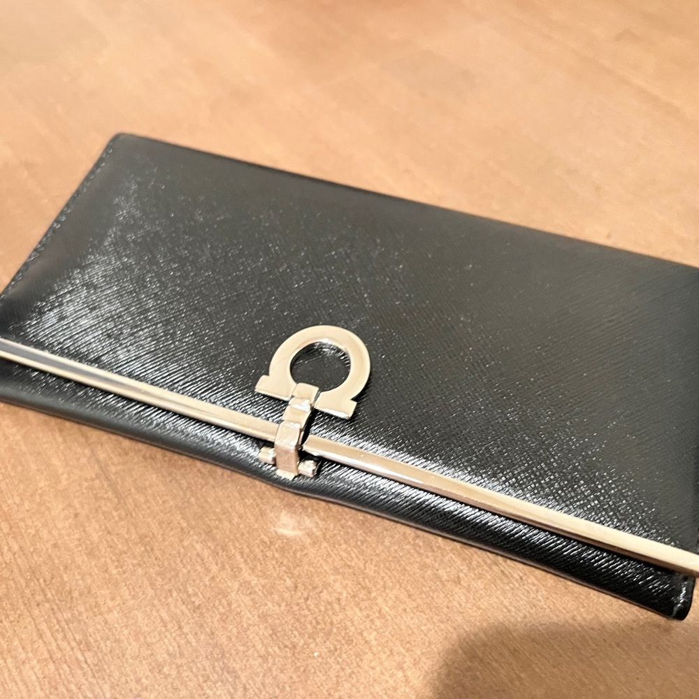 Brand New Condition-Salvatore Ferragamo Wallet